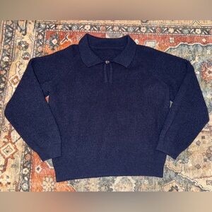 Women’s V-neck Clasp Collar Key Hole Knit Sweater - Size medium Oversized fit